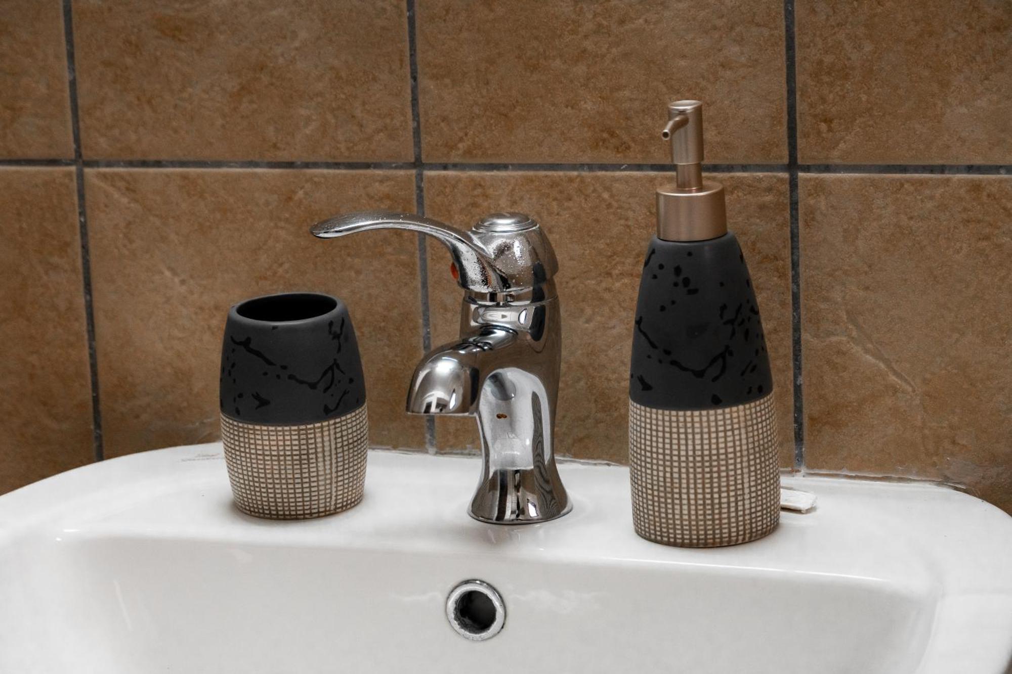アヤナパ Nissus Urbanホステル 部屋 写真